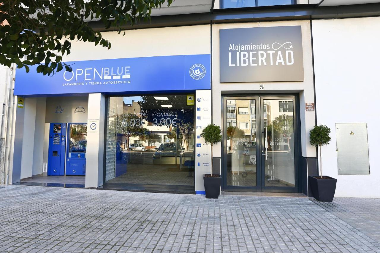 Alojamientos Libertad Yecla Esterno foto
